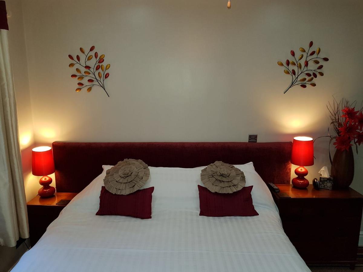 Castle Green Bed And Breakfast Ashbourne  Ngoại thất bức ảnh