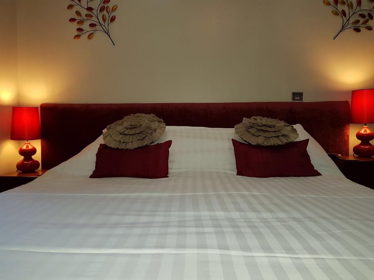 Castle Green Bed And Breakfast Ashbourne  Ngoại thất bức ảnh