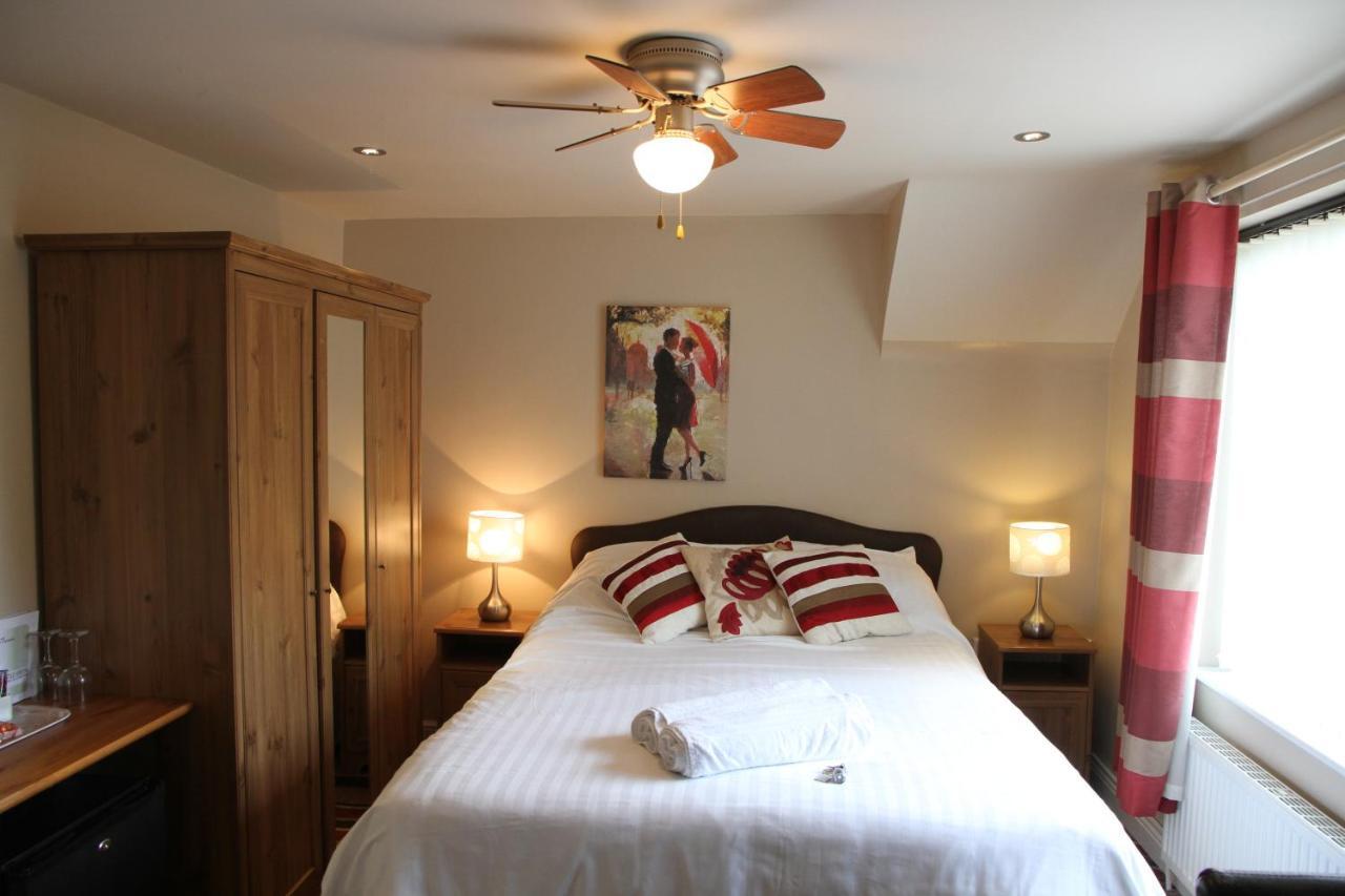Castle Green Bed And Breakfast Ashbourne  Ngoại thất bức ảnh