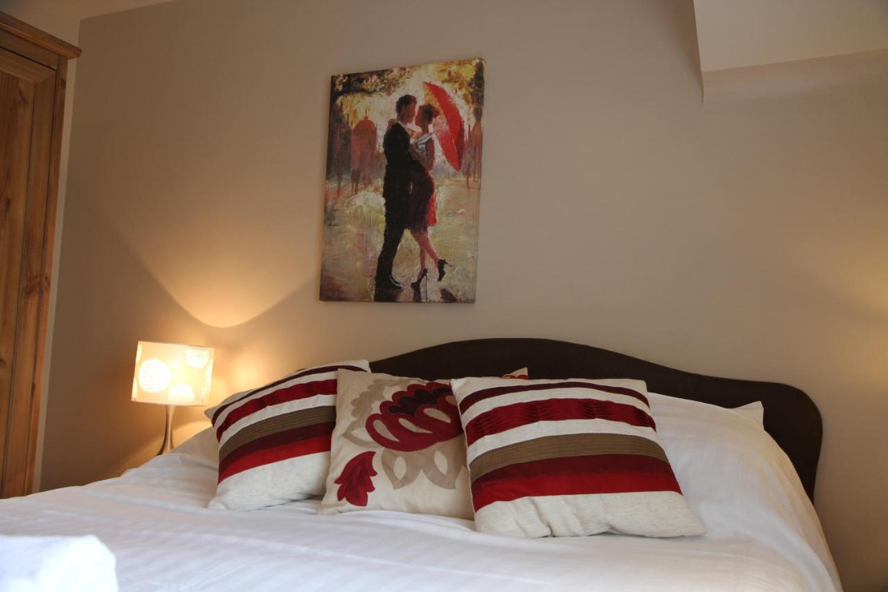 Castle Green Bed And Breakfast Ashbourne  Ngoại thất bức ảnh